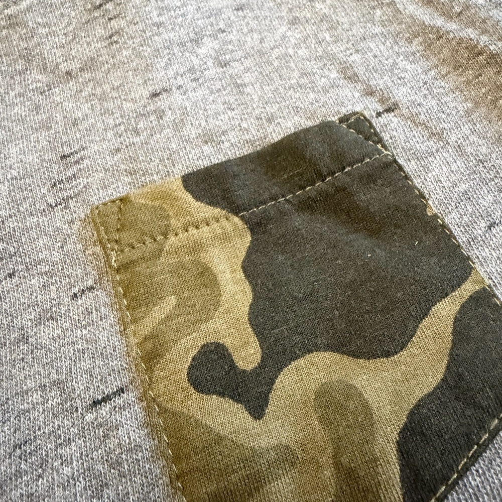 Arizona Jean Company Gray Sweatshirt - Picture 5 of 9